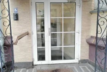 2-к. квартира, 69 м², 1/9 эт.