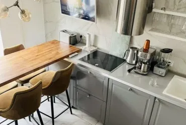 3-к. квартира, 65 м², 2/9 эт.