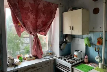 2-к. квартира, 43 м², 3/5 эт.