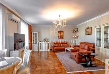 3-к кв. Москва ул. Спиридоновка, 18 (131.0 м²)