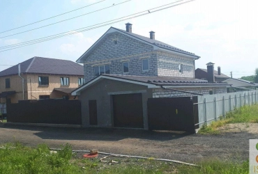 Дом 250 м² на участке 6 сот.