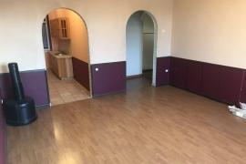 Недвижимость Квартиры / 4-к квартира, 120 м², 2/9 эт.