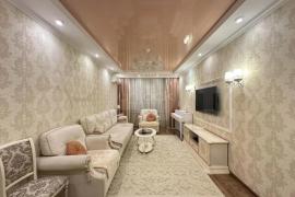 3-к. квартира, 85 м², 1/10 эт.