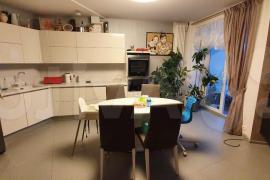 3-к апартаменты, 80 м², 20/22 эт.