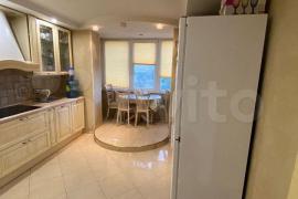 4-к. квартира, 121 м², 5/12 эт.