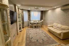 4-к. квартира, 121 м², 5/12 эт.