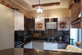 3-к. квартира, 71,4 м², 2/5 эт.
