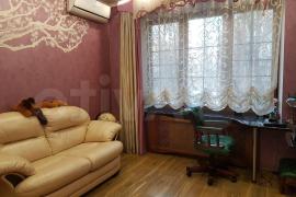 3-к. квартира, 71,4 м², 2/5 эт.