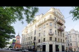 7-к квартира, 143.3 м², 2/6 эт.