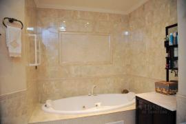 3-комн. квартира, 140 м²